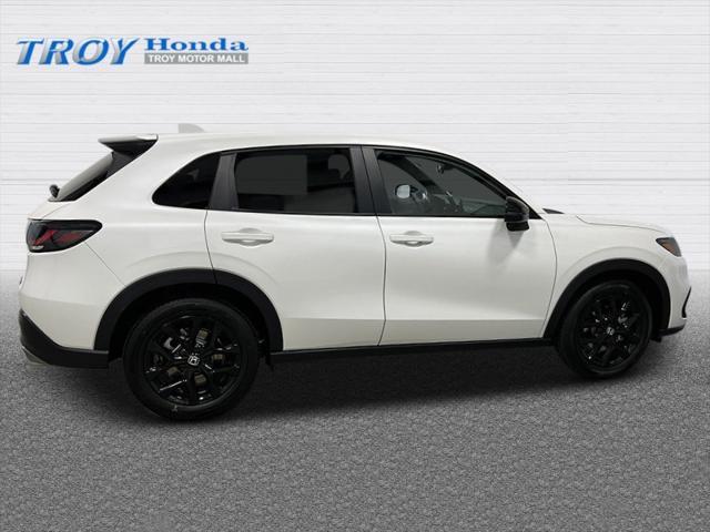 new 2025 Honda HR-V car, priced at $30,850