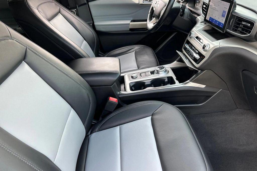 used 2022 Ford Explorer car, priced at $30,991