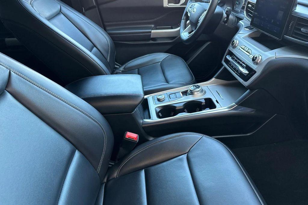 used 2023 Ford Explorer car, priced at $25,892
