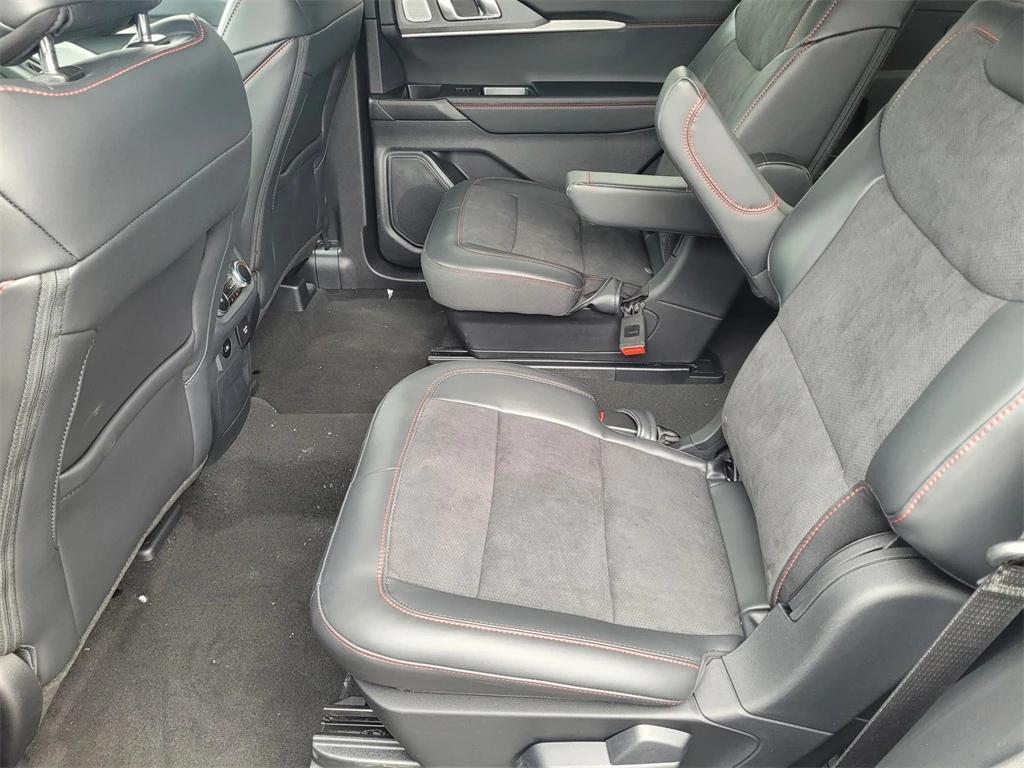 new 2025 Ford Explorer car, priced at $59,847