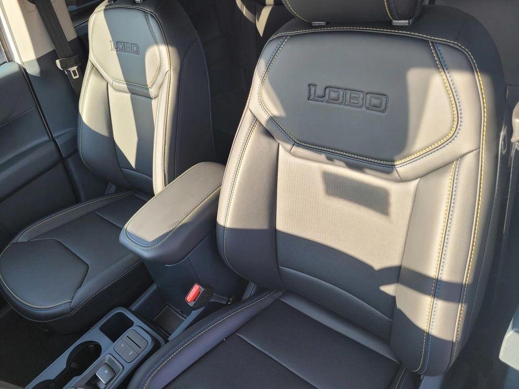 new 2025 Ford Maverick car, priced at $36,976