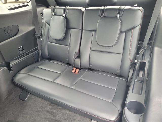 new 2025 Ford Explorer car, priced at $60,602