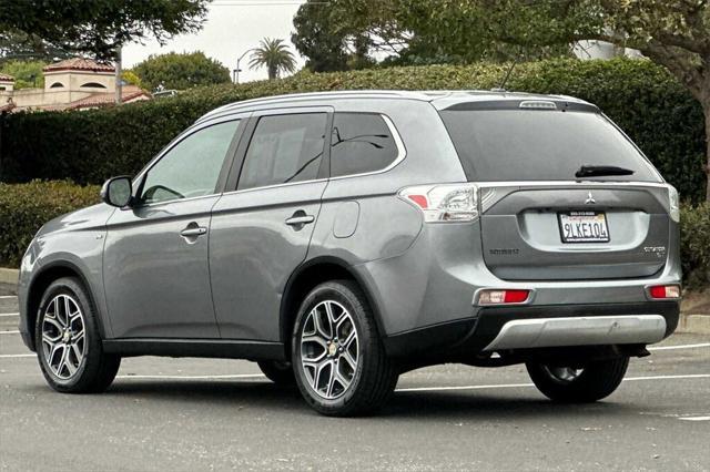 used 2015 Mitsubishi Outlander car, priced at $10,491