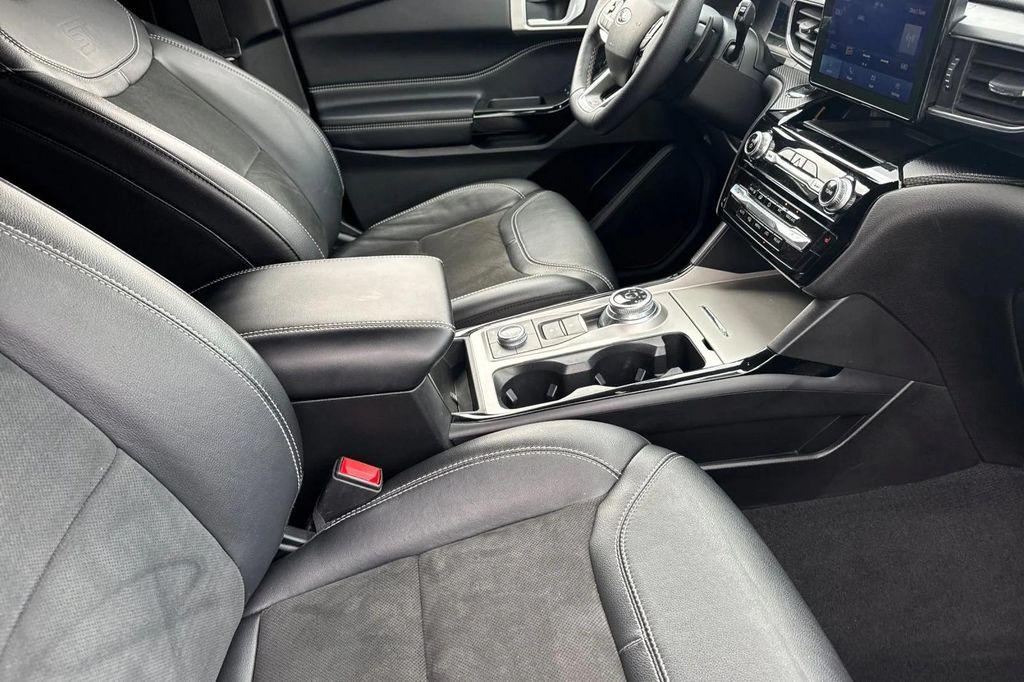 used 2022 Ford Explorer car, priced at $39,492