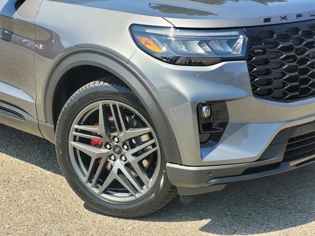 new 2025 Ford Explorer car, priced at $56,696