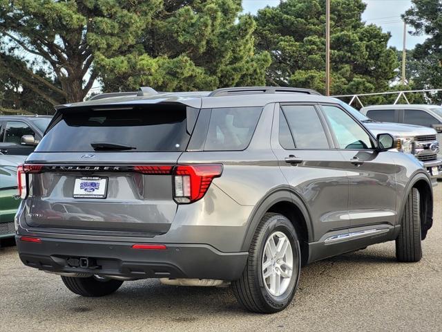 new 2025 Ford Explorer car, priced at $40,950