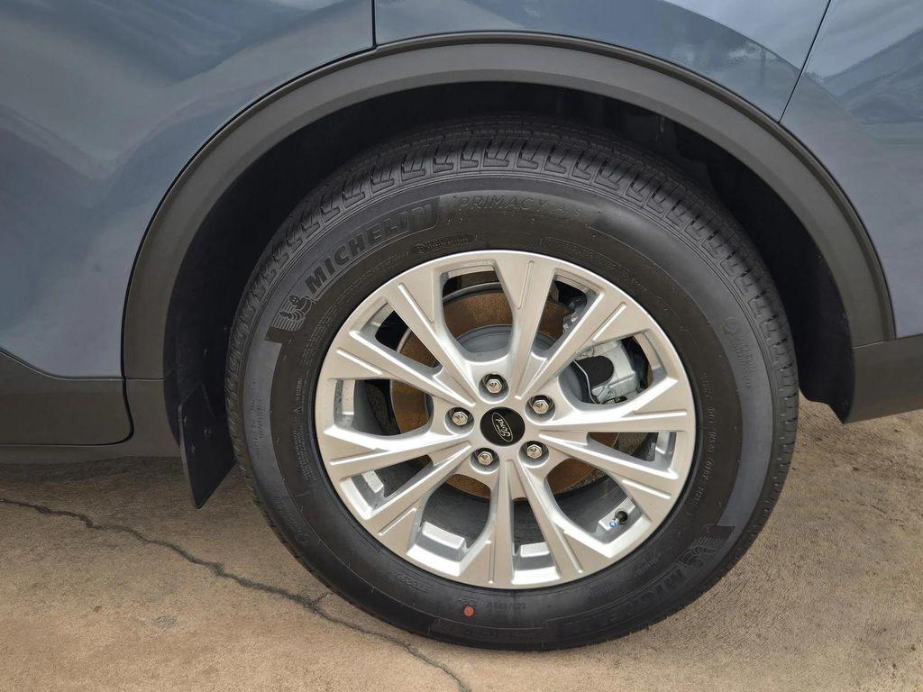 new 2025 Ford Escape car, priced at $30,683