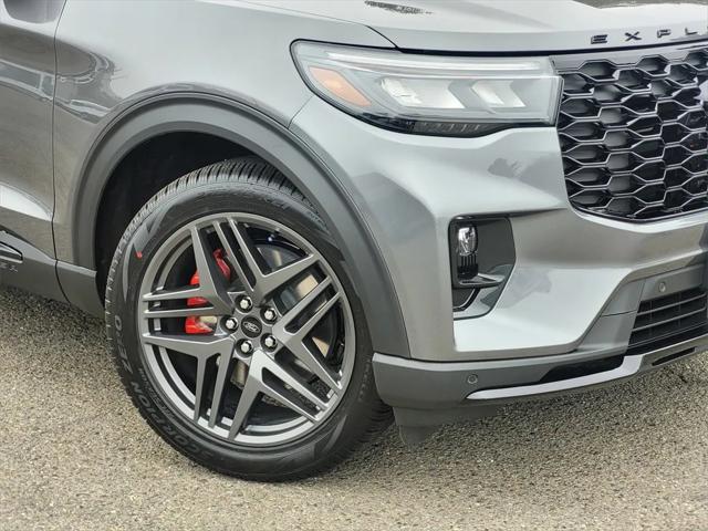 new 2025 Ford Explorer car, priced at $59,855