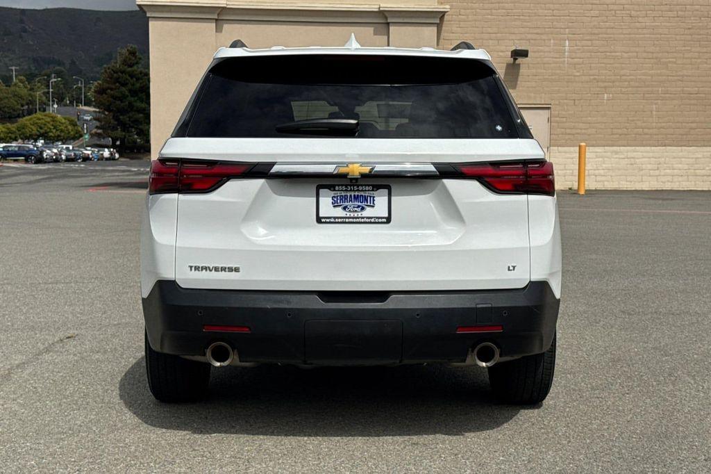 used 2023 Chevrolet Traverse car, priced at $27,492