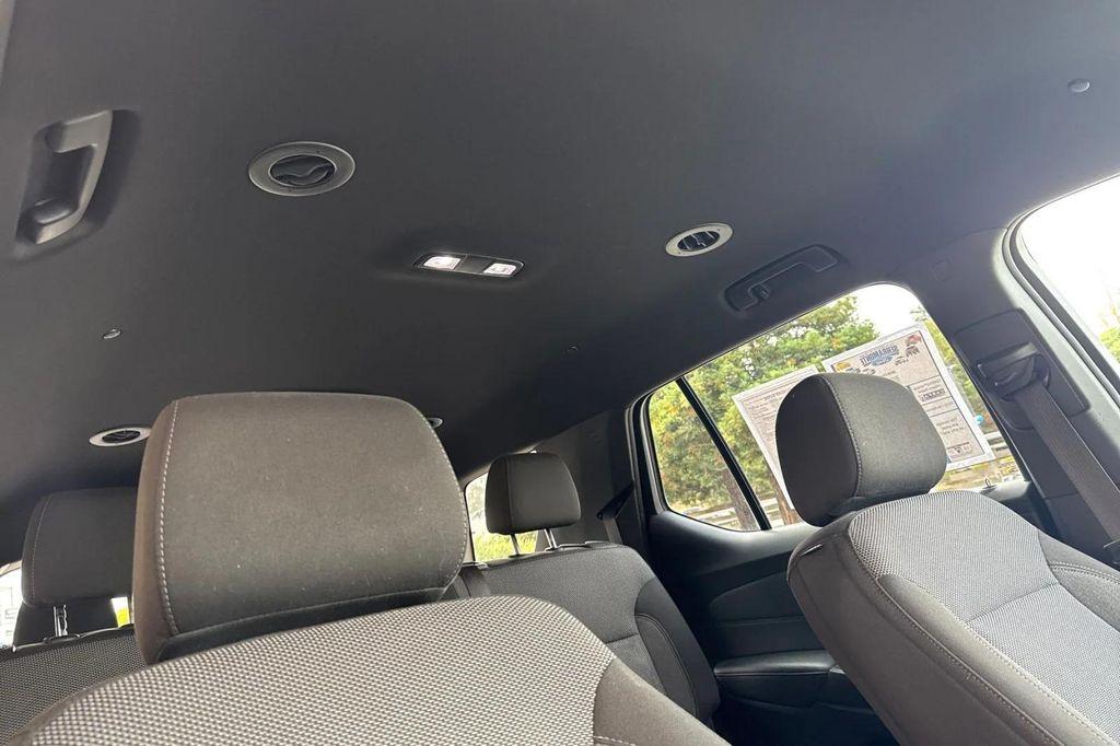 used 2023 Chevrolet Traverse car, priced at $27,492