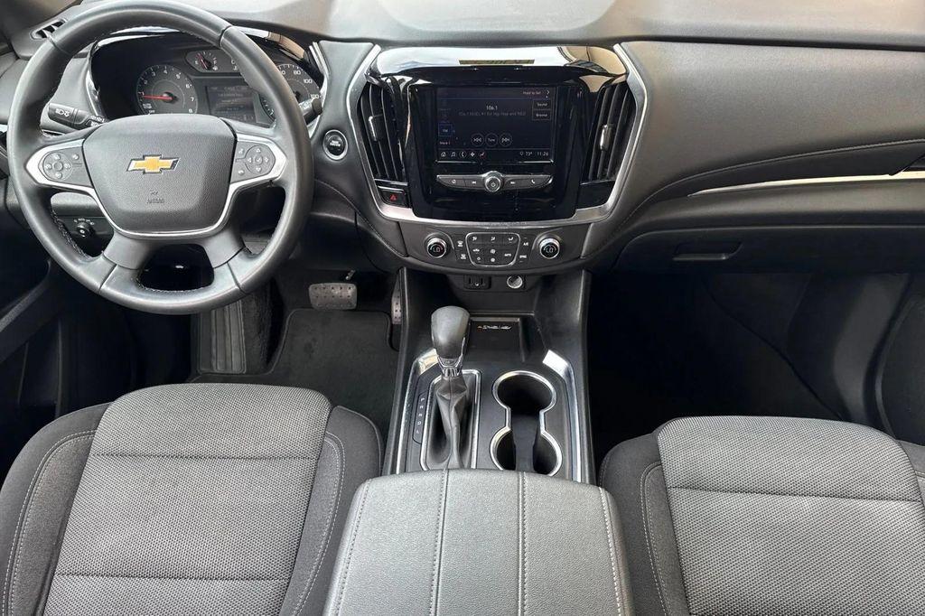 used 2023 Chevrolet Traverse car, priced at $27,492