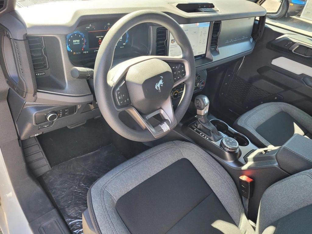 new 2025 Ford Bronco car, priced at $42,661