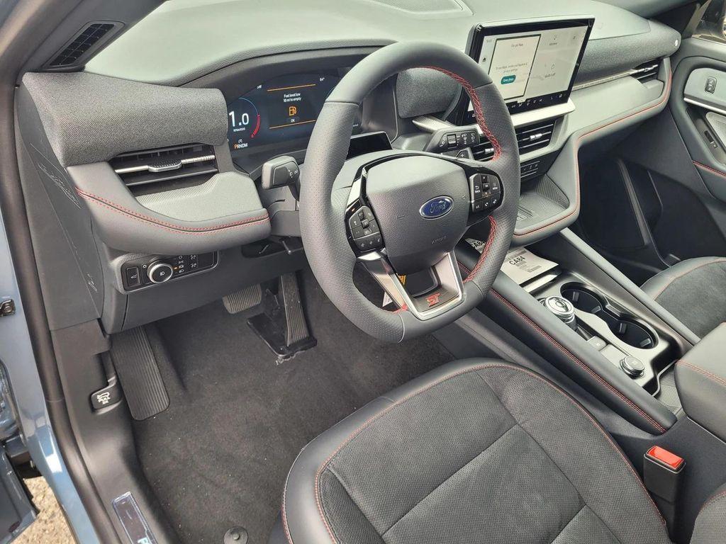 new 2025 Ford Explorer car, priced at $60,928