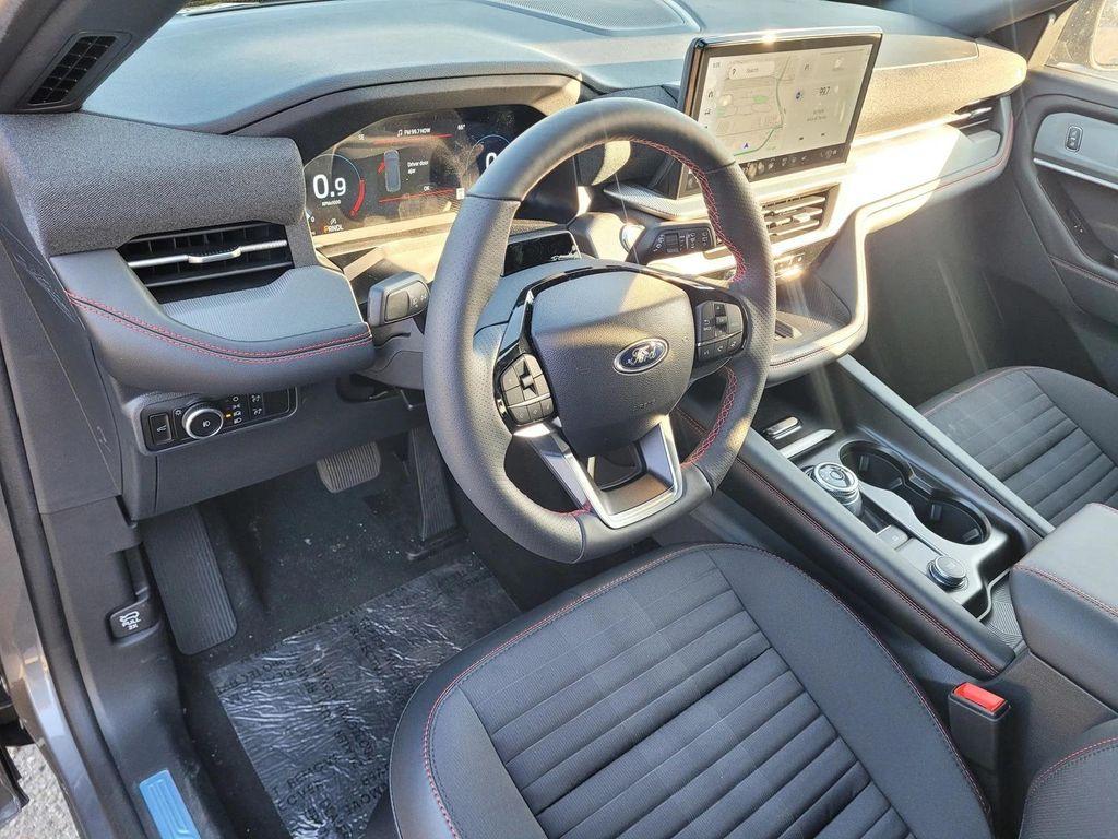 new 2025 Ford Explorer car, priced at $48,622