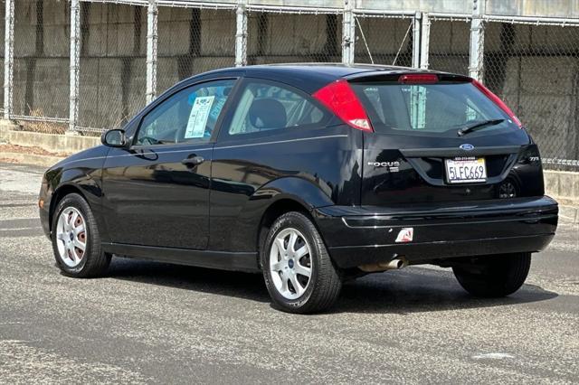 used 2005 Ford Focus car, priced at $5,492