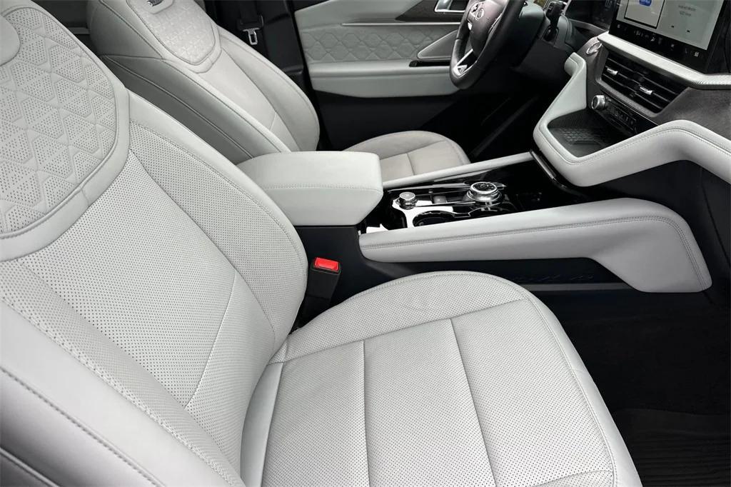 used 2025 Ford Explorer car, priced at $50,492
