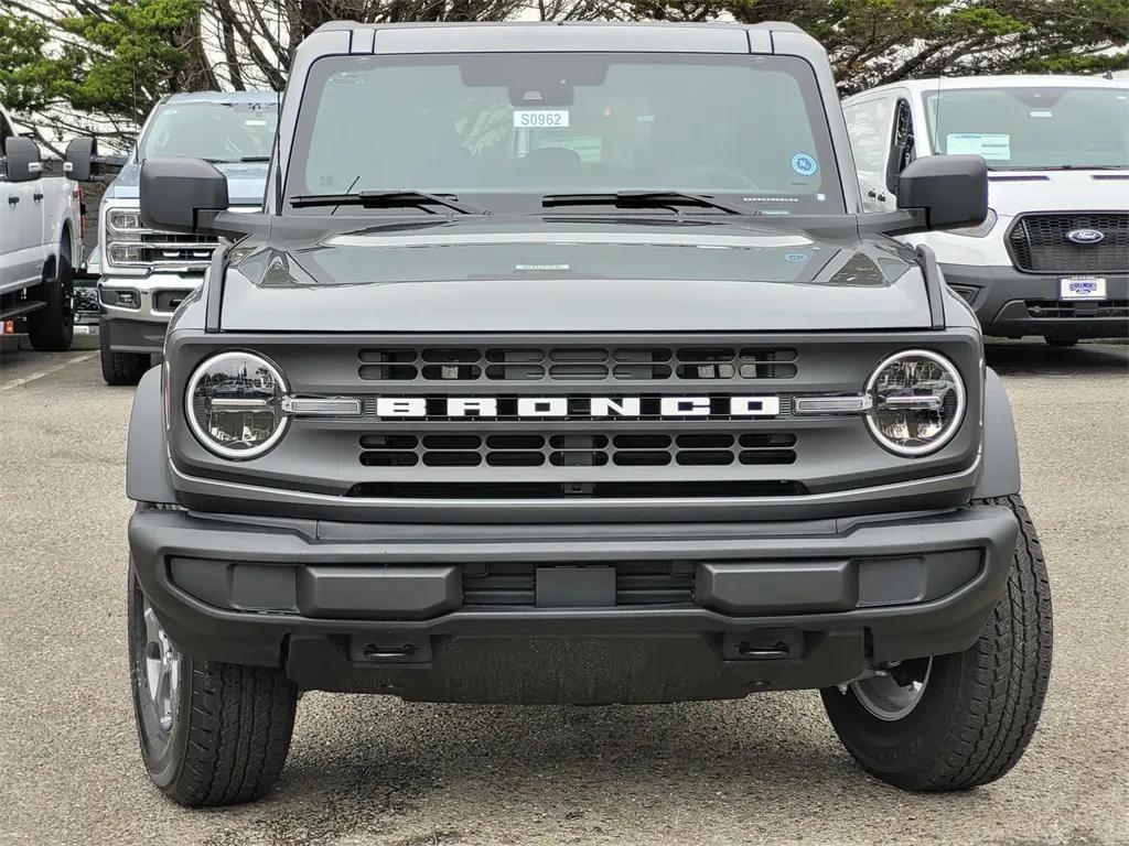 new 2025 Ford Bronco car, priced at $48,053