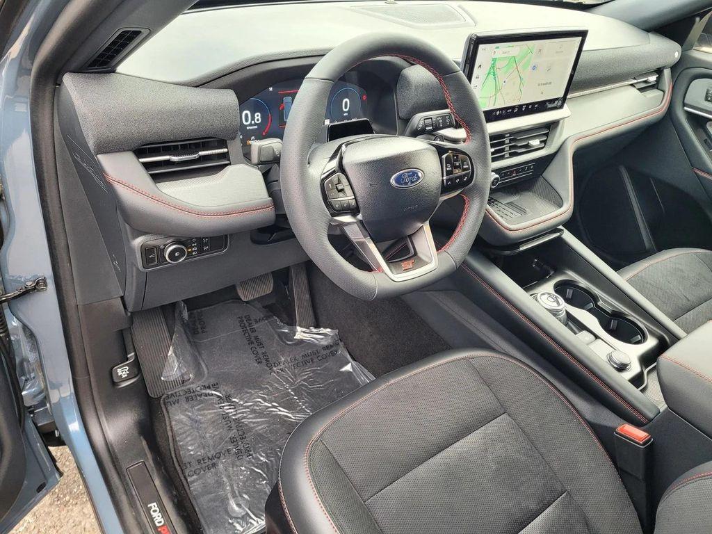 new 2025 Ford Explorer car, priced at $60,428