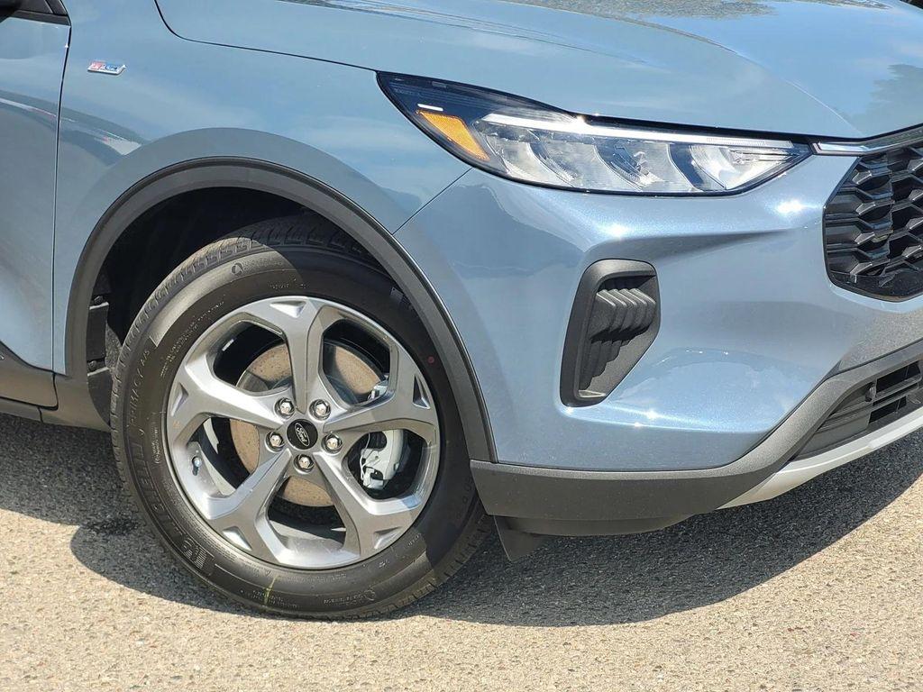 new 2025 Ford Escape car, priced at $33,209
