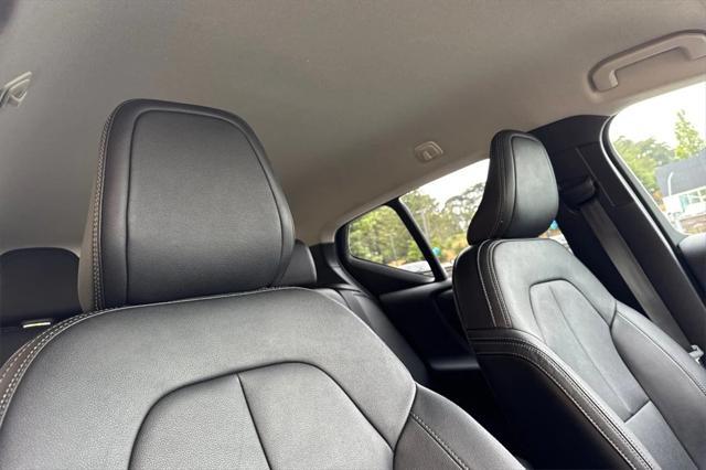 used 2021 Volvo XC40 car, priced at $27,492