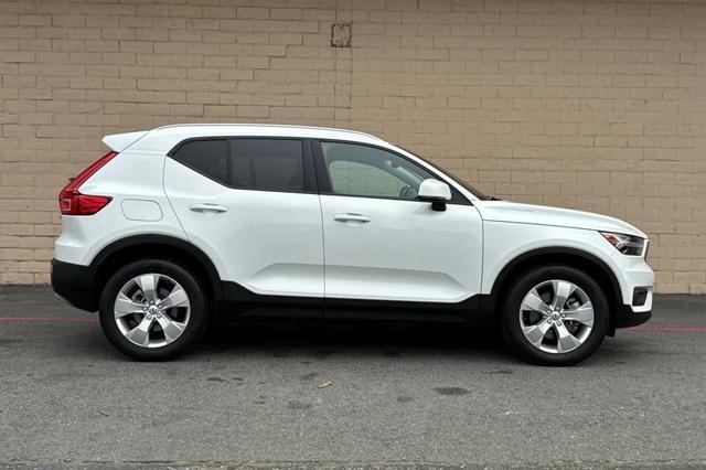 used 2021 Volvo XC40 car, priced at $27,492