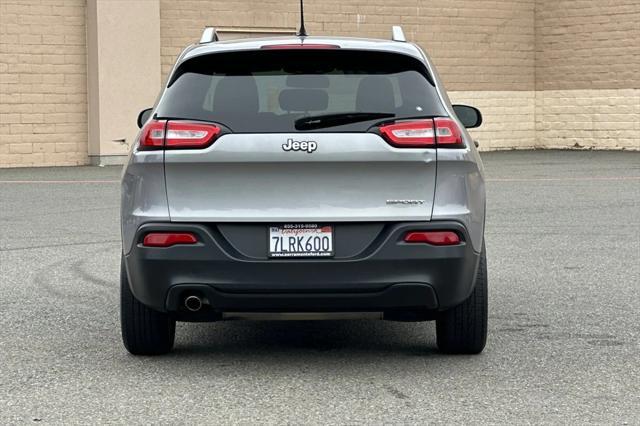 used 2015 Jeep Cherokee car, priced at $11,991