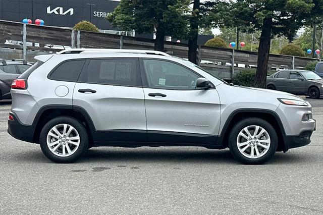 used 2015 Jeep Cherokee car, priced at $11,991