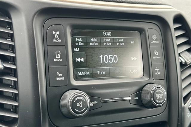 used 2015 Jeep Cherokee car, priced at $11,991