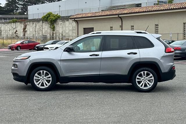 used 2015 Jeep Cherokee car, priced at $11,991