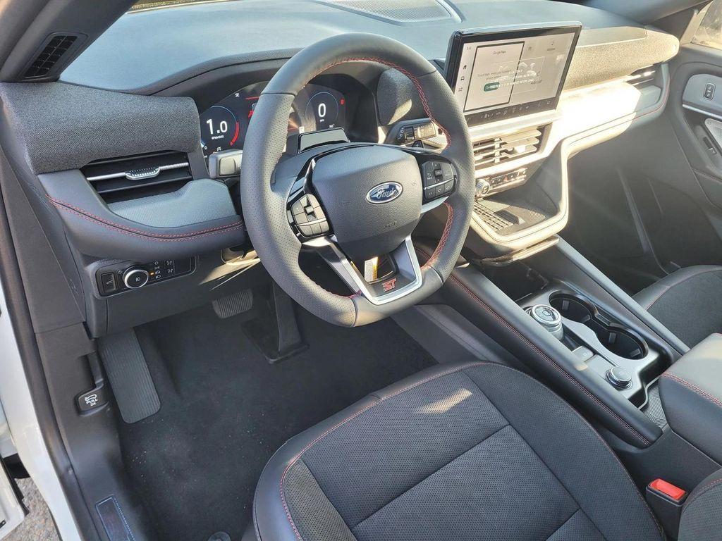 new 2025 Ford Explorer car, priced at $60,710