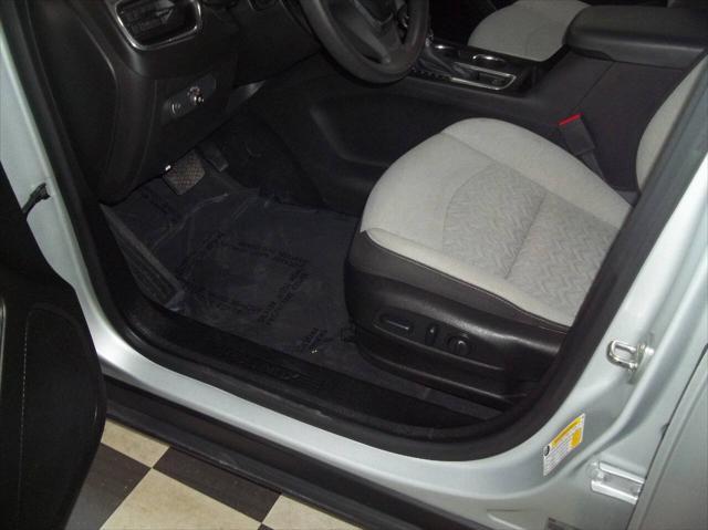 used 2022 Chevrolet Equinox car, priced at $18,995