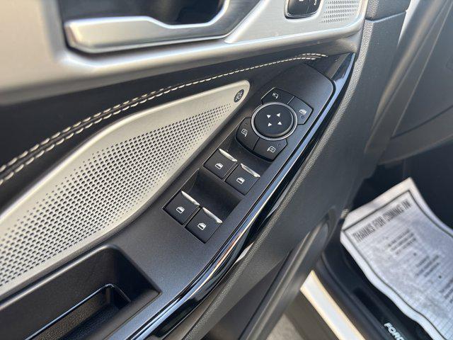 used 2023 Ford Explorer car, priced at $42,104