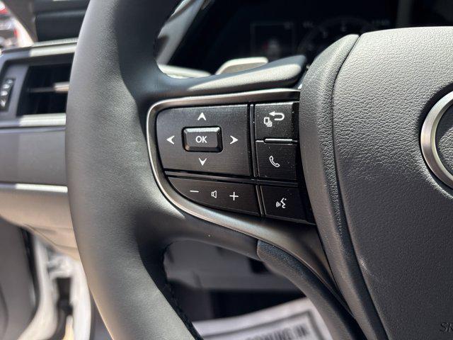 new 2025 Lexus ES 350 car, priced at $49,024