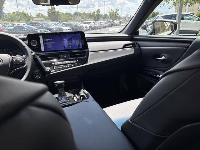 new 2025 Lexus ES 350 car, priced at $49,024