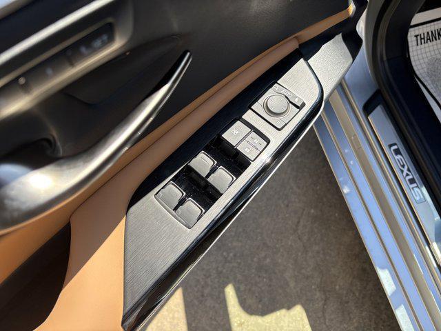 new 2025 Lexus ES 350 car, priced at $46,925