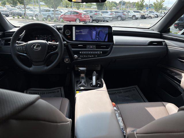 new 2025 Lexus ES 350 car, priced at $46,925