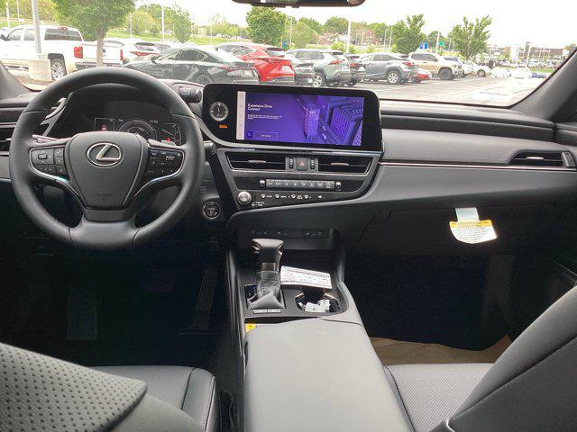 new 2025 Lexus ES 300h car, priced at $53,124