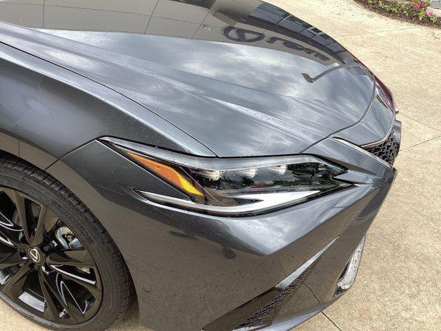 new 2025 Lexus ES 300h car, priced at $53,124