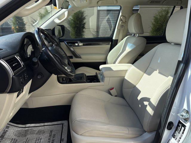 used 2023 Lexus GX 460 car, priced at $56,324