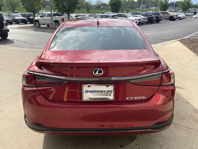 new 2025 Lexus ES 300h car, priced at $52,609