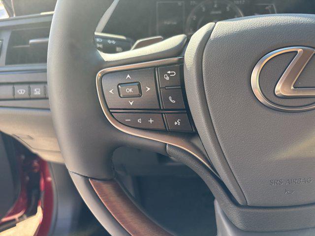 new 2025 Lexus ES 350 car, priced at $53,225
