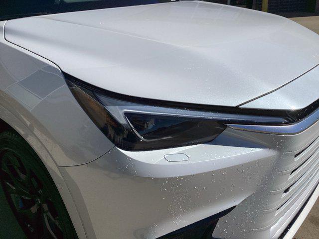 new 2025 Lexus TX 500h car, priced at $72,153