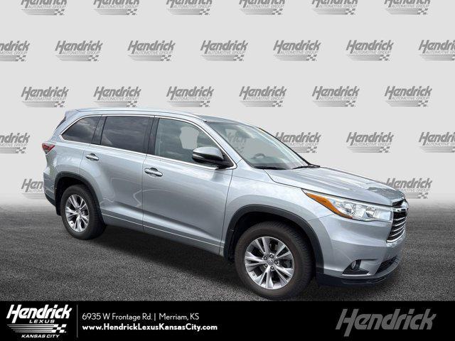 used 2015 Toyota Highlander car, priced at $20,260