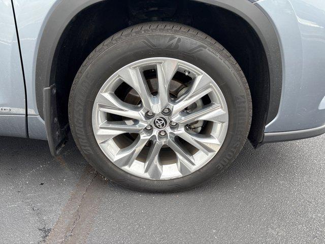 used 2023 Toyota Highlander Hybrid car, priced at $48,436