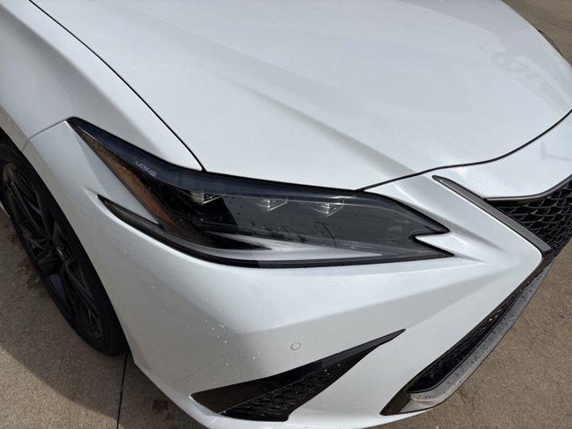new 2025 Lexus ES 300h car, priced at $49,985