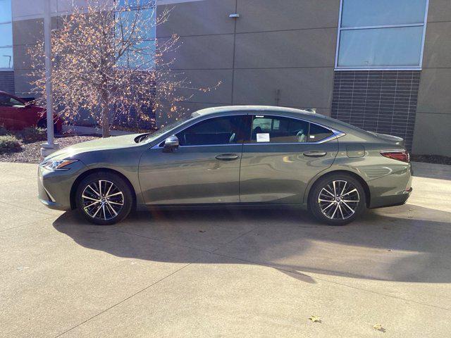 new 2025 Lexus ES 350 car, priced at $47,069