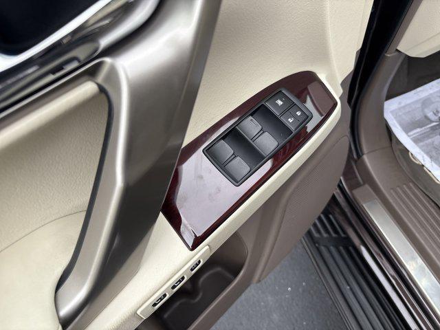 used 2019 Lexus GX 460 car, priced at $46,905