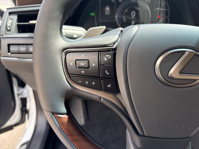 new 2025 Lexus ES 300h car, priced at $54,425