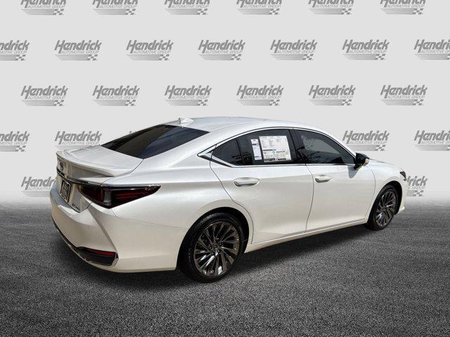new 2025 Lexus ES 300h car, priced at $54,425
