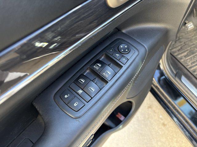used 2017 Jeep Grand Cherokee car, priced at $15,521